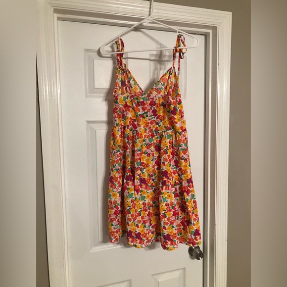 Women’s Floral Dress - Picture 2 of 3